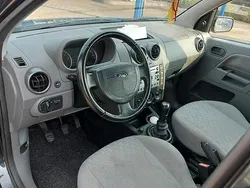 Schwarz Gebraucht 2004 Ford Fusion Kleinwagen | 1.200 € (Etwas zu teuer)