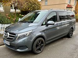 Grau Gebraucht 2016 Mercedes V250 Van / Kleinbus | 34.999 € (Fairer Preis)