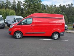 Rot Gebraucht 2017 Ford Transit Custom Trend Van / Kleinbus | 15.400 € (Guter Preis)
