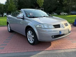 Blau Gebraucht 2004 Renault Mégane Cabriolet Cabrio | 3.500 €