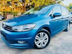 Blau Gebraucht 2017 VW Touran Van / Kleinbus | 13.990 € (Fairer Preis)