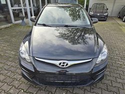 Schwarz Gebraucht 2010 Hyundai i30 Edition Limousine | 5.899 € (Teuer)