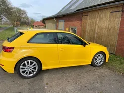 Gelb Gebraucht 2017 Audi A3 Sport Limousine | 16.400 € (Fairer Preis)