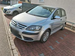 Silber Gebraucht 2005 VW Golf Plus Cross Van / Kleinbus | 1.990 €