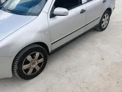 Silber Gebraucht 2004 Skoda Fabia Kombi | 350 €