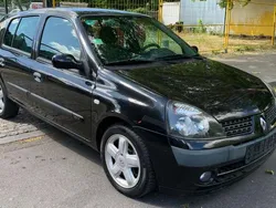 Schwarz Gebraucht 2003 Renault Clio II Authentique Limousine | 1.990 € (Fairer Preis)