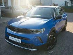 Blau Gebraucht 2022 Opel Mokka-e Ultimate SUV | 19.499 € (Fairer Preis)