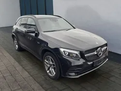Schwarz Gebraucht 2017 Mercedes GLC43 AMG AMG SUV | 23.980 €