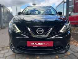 Schwarz metallic Gebraucht 2015 Nissan Qashqai 360º SUV | 13.060 € (Etwas zu teuer)