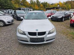 Silber Gebraucht 2007 BMW 318 Advantage Kombi | 2.190 € (Superpreis)