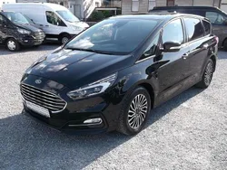 Obsidianschwarz Gebraucht 2021 Ford S-MAX Trend Van / Kleinbus | 20.990 € (Guter Preis)