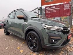 Grün Gebraucht 2025 Dacia Sandero Extreme SUV | 17.890 € (Guter Preis)