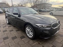 Schwarz Gebraucht 2023 BMW 320 Kombi | 28.180 € (Superpreis)