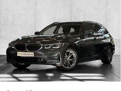 Grau Gebraucht 2022 BMW 320 Sport Line Kombi | 25.980 € (Superpreis)