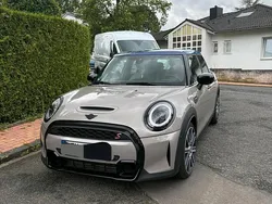 Grau Gebraucht 2021 Mini Cooper S Kleinwagen | 25.500 € (Teuer)