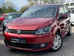Rot Gebraucht 2012 VW Touran Highline Van / Kleinbus | 14.450 € (Teuer)