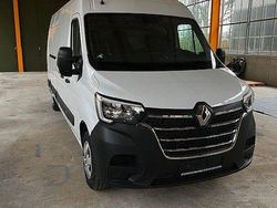 Weiß Gebraucht 2022 Renault Master Komfort Van / Kleinbus | 22.100 € (Guter Preis)