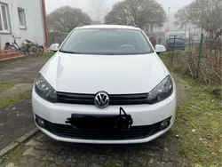 Weiß Gebraucht 2011 VW Golf VI Trendline Kombi | 5.500 € (Fairer Preis)