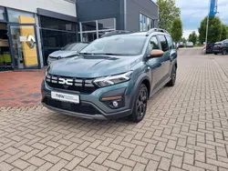 Grün Gebraucht 2023 Dacia Jogger Extreme Limousine | 22.990 € (Guter Preis)