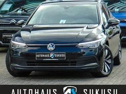 Deep black Gebraucht 2023 VW Golf VIII Move Limousine | 19.990 € (Fairer Preis)