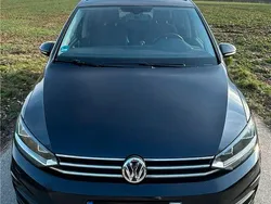Schwarz Gebraucht 2019 VW Touran Comfortline Van / Kleinbus | 19.490 € (Guter Preis)