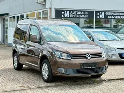 Braun Gebraucht 2010 VW Caddy Comfortline Van / Kleinbus | 13.900 € (Teuer)