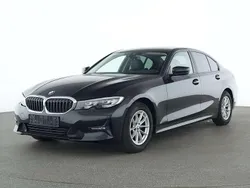 Schwarz Gebraucht 2021 BMW 318 Advantage Limousine | 24.000 € (Fairer Preis)