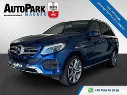 Brillantblau Gebraucht 2017 Mercedes E500 Kombi | 28.998 €