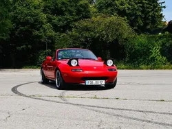 Rot Gebraucht 1996 Mazda MX5 Cabrio | 10.999 € (Etwas zu teuer)