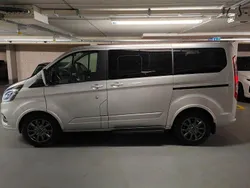 Silber Gebraucht 2023 Ford Tourneo Custom Van / Kleinbus | 47.950 € (Teuer)