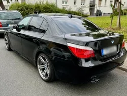 Grau Gebraucht 2007 BMW 525 M Sport Limousine | 12.000 €