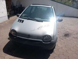 Silber Gebraucht 2003 Renault Twingo Kleinwagen | 1.550 € (Fairer Preis)