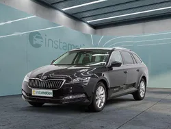 Schwarz Gebraucht 2024 Skoda Superb Kombi | 37.449 € (Guter Preis)