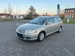 Silber Gebraucht 2006 Toyota Avensis Sol Kombi | 2.500 € (Fairer Preis)