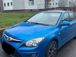 Blau Gebraucht 2010 Hyundai i30 Kleinwagen | 7.550 € (Teuer)