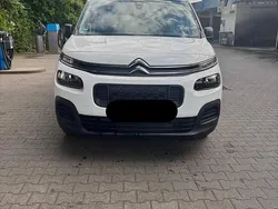 Weiß Gebraucht 2020 Citroën Berlingo Van / Kleinbus | 19.900 € (Fairer Preis)
