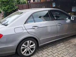 Silber Gebraucht 2011 Mercedes E200 Avantgarde Limousine | 15.500 € (Fairer Preis)