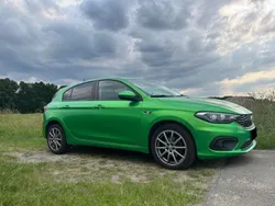 Grün Gebraucht 2017 Fiat Tipo Lounge Limousine | 10.500 € (Fairer Preis)