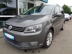 Grau Gebraucht 2010 VW Touran Highline Van / Kleinbus | 4.990 € (Fairer Preis)