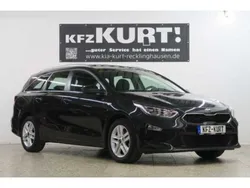 Schwarz (metallic) Gebraucht 2018 Kia Ceed Vision Kombi | 15.950 € (Fairer Preis)