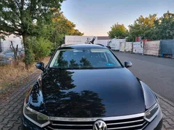 Schwarz Gebraucht 2015 VW Passat Kombi | 12.450 € (Fairer Preis)