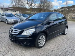Schwarz Gebraucht 2006 Mercedes B200 Van / Kleinbus | 6.990 € (Fairer Preis)