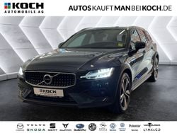 Blau Gebraucht 2021 Volvo V60 CC Pro Kombi | 30.590 € (Fairer Preis)