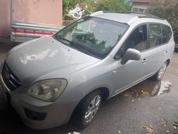Silber Gebraucht 2009 Kia Carens Van / Kleinbus | 1.400 € (Guter Preis)