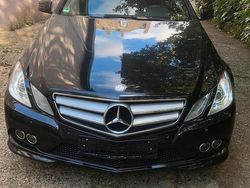 Schwarz Gebraucht 2011 Mercedes 350 Coupé | 12.000 €
