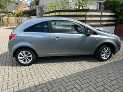 Grau Gebraucht 2012 Opel Corsa Edition Kleinwagen | 4.200 € (Fairer Preis)