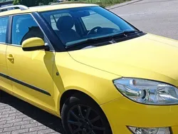 Gelb Gebraucht 2010 Skoda Fabia Style Kombi | 3.900 € (Etwas zu teuer)