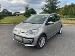 Grau Gebraucht 2015 VW up! Kleinwagen | 4.000 € (Teuer)