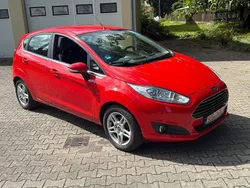 Rot Gebraucht 2013 Ford Fiesta Kleinwagen | 3.800 €