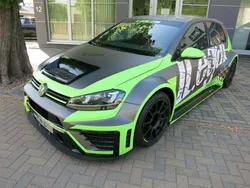 Schwarz Gebraucht 2015 VW Golf VII R Kleinwagen | 59.990 €